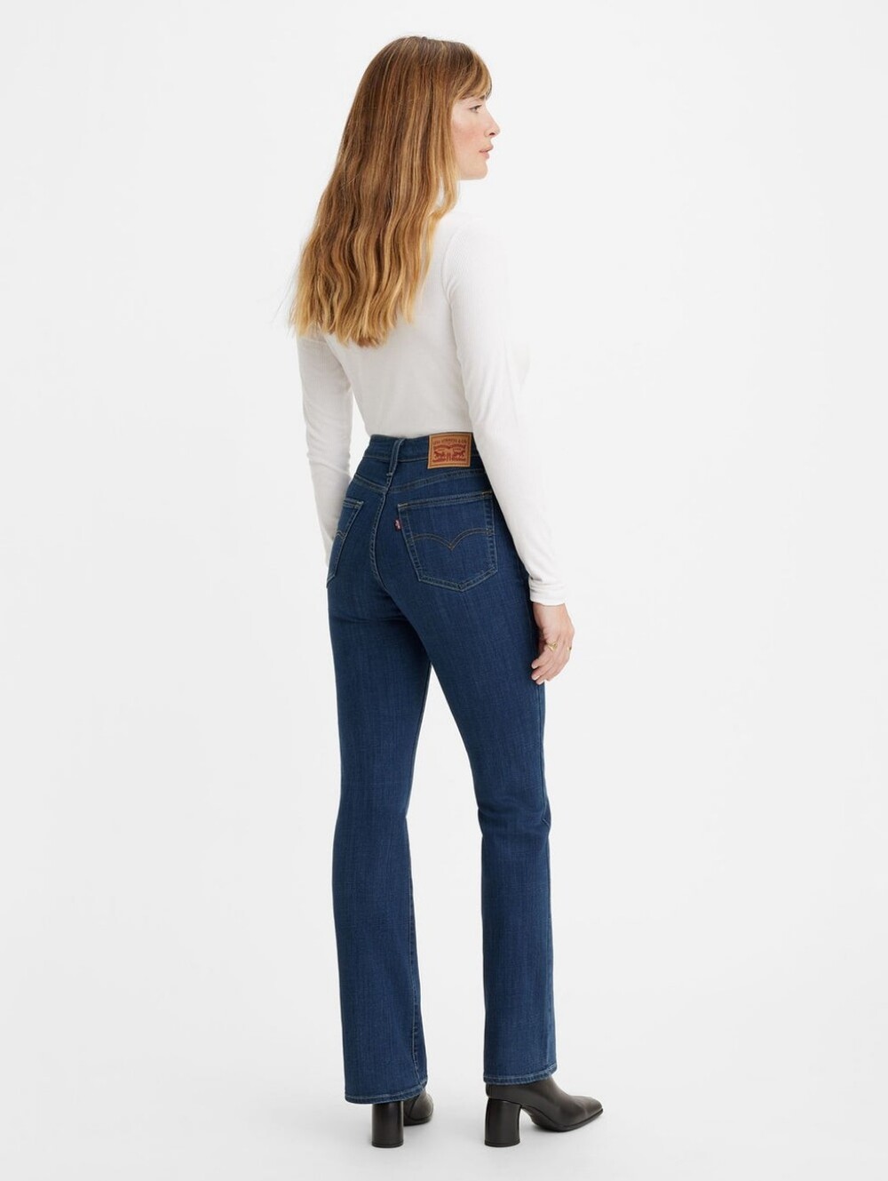 Levi's 725 High Rise Bootcut Jeans in Lapis Dark Horse Wash